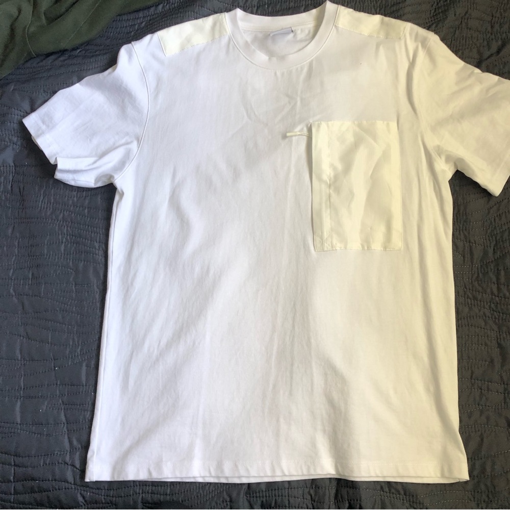 Zara Tee Size Medium